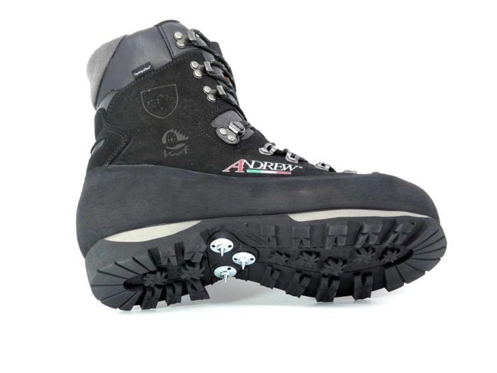 Kevlar on sale chainsaw boots